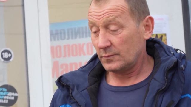 ГИТАРИСТ на ЗАВОДЕ В ЧЕЛЯБИНСКЕ.mp4 смотреть онлайн