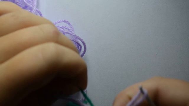 Видеоурок 3.Меняем цвет пряжи при вязании крючком+Сбн+Вп.от Бени :3 смотреть онлайн