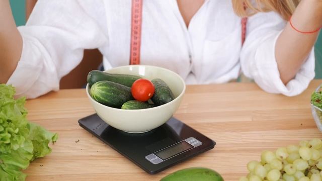 Эта ОШИБКА не дает ТЕБЕ ПОХУДЕТЬ! ИСПРАВЬ ЭТО и худей легко! смотреть онлайн