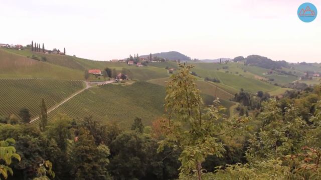 The Green Hills of Gamlitz and the Enchanting Herzerlstaße (Styria, Austria and Slovenia) смотреть онлайн