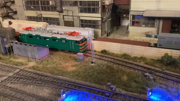 ВЛ60к модель из серии «Наши поезда» от MODIMIO с ходовкой от ROCO и декодером Modelldepo