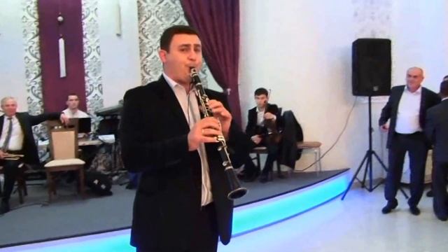 Крымскотатарские музыканты Арсен и Чиконик на свадьбе смотреть онлайн