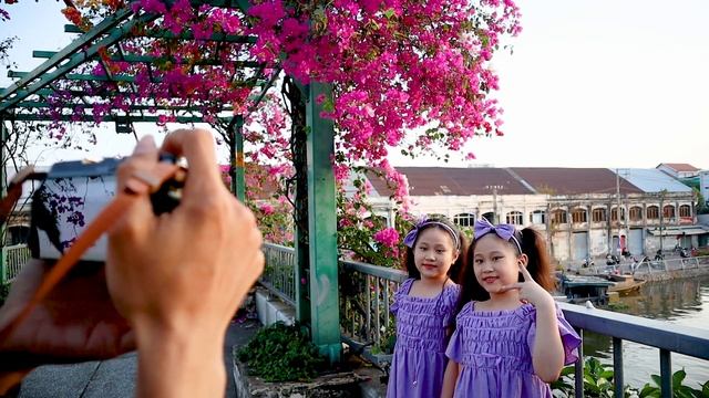 Bến Bình Đông photo street - FUJIFILM XA7 смотреть онлайн