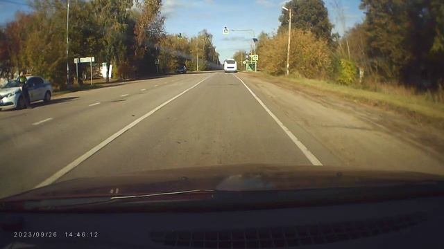 У видео регистратора кнопки гремят в Зеркале салона CAMSHEL STURMAN GPS информатор смотреть онлайн