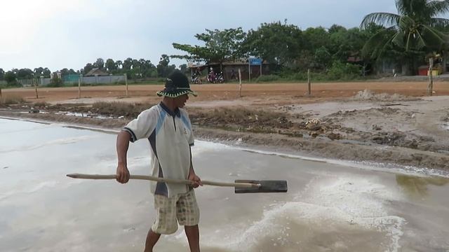 Salt Fields at Kep Province - Tourist Attraction in Cambodia смотреть онлайн