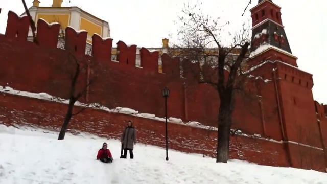 Катание на снежной горке смотреть онлайн