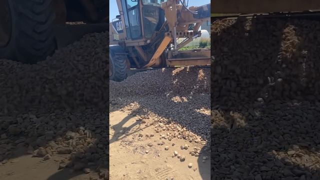 Отсыпка дороги, планировка грейдером смотреть онлайн