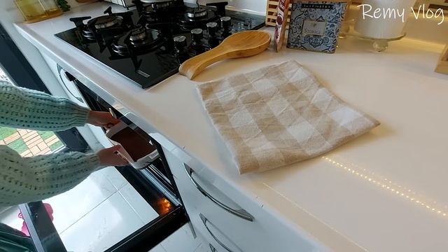 روتيني المميز الهادئ\عملت كيكة الحليب والكاكاو \شوربة الشعيرية والدجاج смотреть онлайн