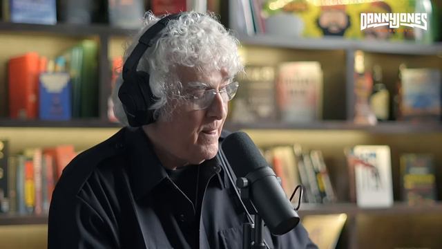 Harvard’s UFO Lawyer: Aliens, Disinformation & The Secret Government | Danny Sheehan