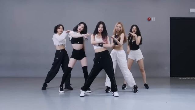 ITZY - 'SNEAKERS' Dance Practice Mirrored [4K]