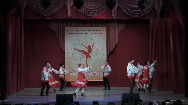 Народный танец "Лебедушка" смотреть онлайн