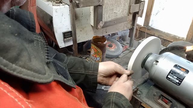 Вогнутые спуски Нож бычак смотреть онлайн