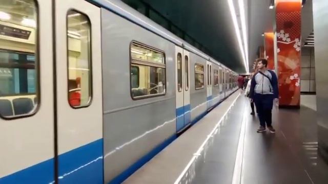 ока 81-760 на станции мичуринский проспект смотреть онлайн