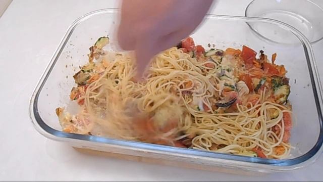 Спагетти запеченные в духовке с овощами и сыром. смотреть онлайн