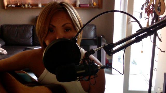 Moon river (cover by Nana Fornale) смотреть онлайн