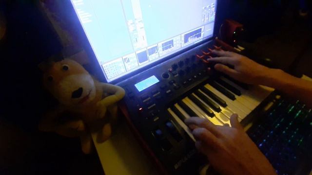 NOVATION IMPULSE 25