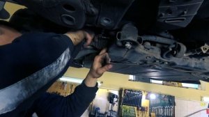 Как легко поменять втулки стабилизатора KIA CERATO KOUP, тюнинг выхлопа