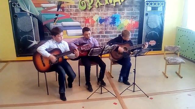 Мальчишки поют смотреть онлайн