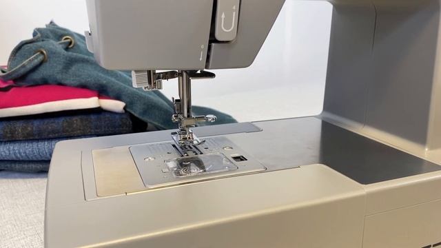 SINGER® Heavy Duty™ Denim - Så här kommer du igång смотреть онлайн