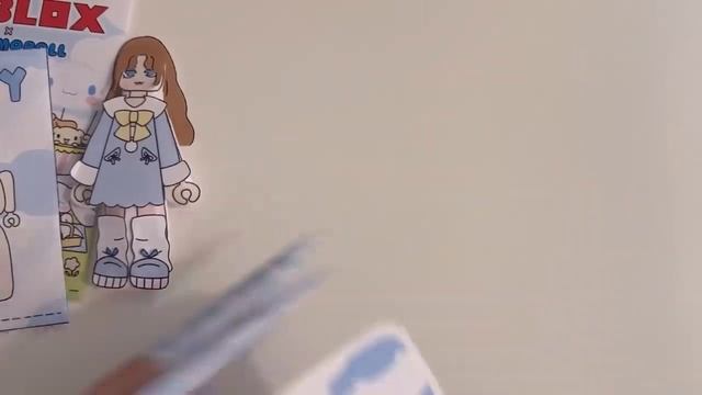 Распаковка  бумажного роблокс бокса плюс туториал просто закончились идеи.