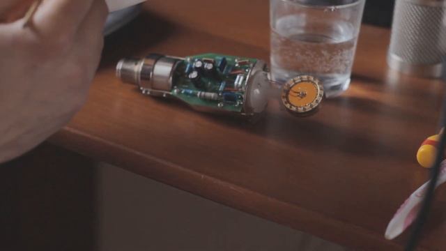 Чистка капсюля конденсаторного микрофона смотреть онлайн