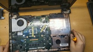 Асус x552/x550  разборка и чистка. Asus x552 как разобрать.