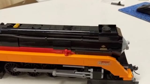 Lego SP Daylight Locomotive with Steam Generator - Stationary смотреть онлайн