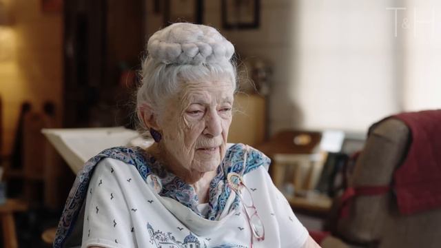 We Learn It Too Late - 103 Year Old Doctor Dr. Gladys McGarey on Life's Secrets смотреть онлайн