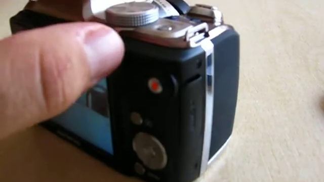 Olympus SP-720UZ, Briefly