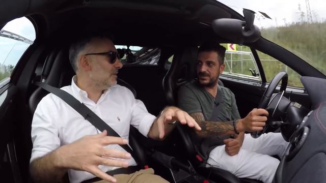 Ferrari Challenge Stradale | Yola Çıkabilen Yarış Arabası смотреть онлайн