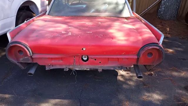 1963 Ford Thunderbird Walk-around смотреть онлайн