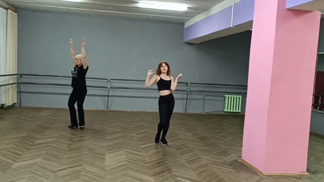 Разучиваем красивую хореографию | Lady style bachata | Latina club смотреть онлайн