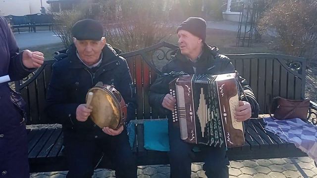 Споём друзья/В землянке/🌥️🌥️🌤️ смотреть онлайн
