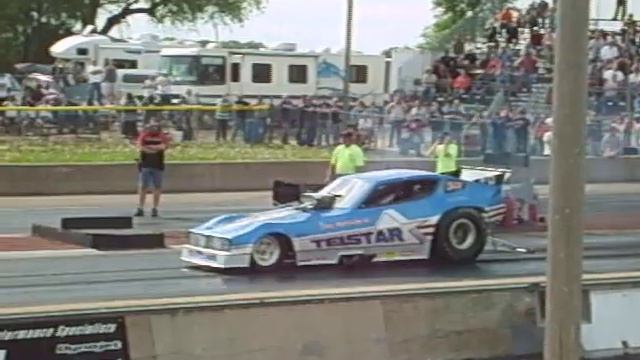 Telstar Nostalgia Funny Car at Byron 5-2-10 смотреть онлайн