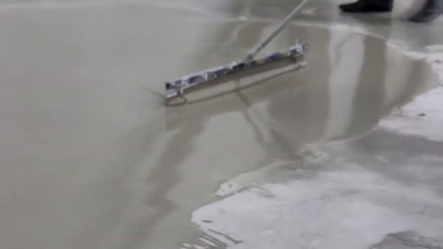 Восстановление бетонного пола самовыравнивающейся смесью Мonopol IF смотреть онлайн