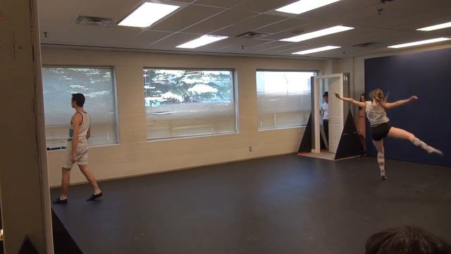 Daniel & Chelsey смотреть онлайн