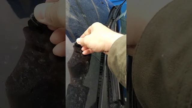 Как снять форсунки омывателя на Pajero 4 смотреть онлайн