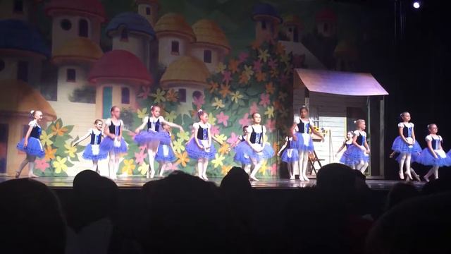 Katie Blue Munchkin 2017 смотреть онлайн