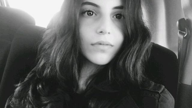 Rihanna - Russian Roulette | Cover By Daniela