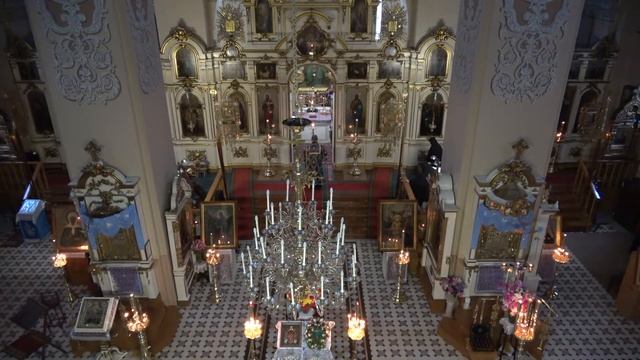 Четверг. Божественная Литургия. Мцц. Веры, Надежды, Любови и матери их Софии. 30.09.2021. смотреть онлайн