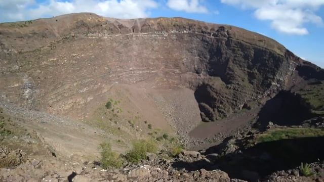 Подъем на Везувий / Climbing To Vesuvius