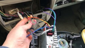 Включение магнитолы от зажигания в Лада Калина