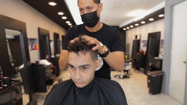 Classic Textured Pompadour | Hair Cut & Style By Sky Salon смотреть онлайн