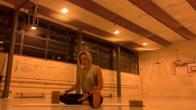Yoga : renforcement du centre смотреть онлайн