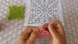 Ажурный квадрат крючком, вяжем попетельно со схемой для начинающих.