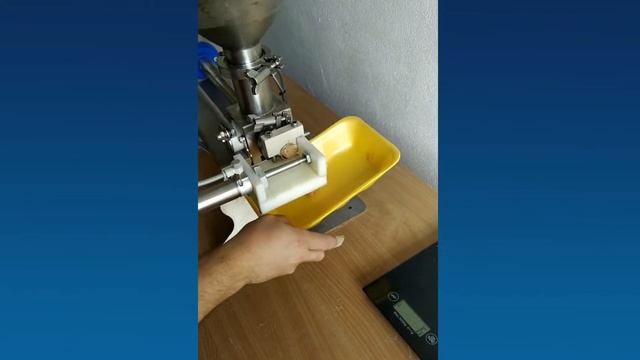 Дозирование формовка начинки для блинов . Дозатор VM 700 смотреть онлайн