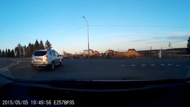 дастер, поворот со встречной полосы смотреть онлайн