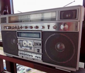 Sanyo M-X824-ЯПОНИЯ ДОРОГОЙ РЕДКИЙ