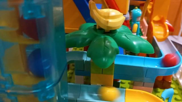 Satisfying Marble run zoo /building blocks /lego duplo/ Duplo Feelo marble run смотреть онлайн