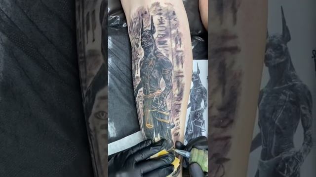 ТАТУИРОВКА С АНУБИСОМ | АРТУР АТМАН | МОСКВА смотреть онлайн